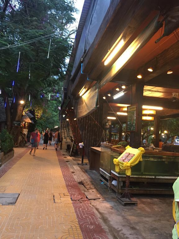 Chaokoh Phi Phi Hostel Bagian luar foto