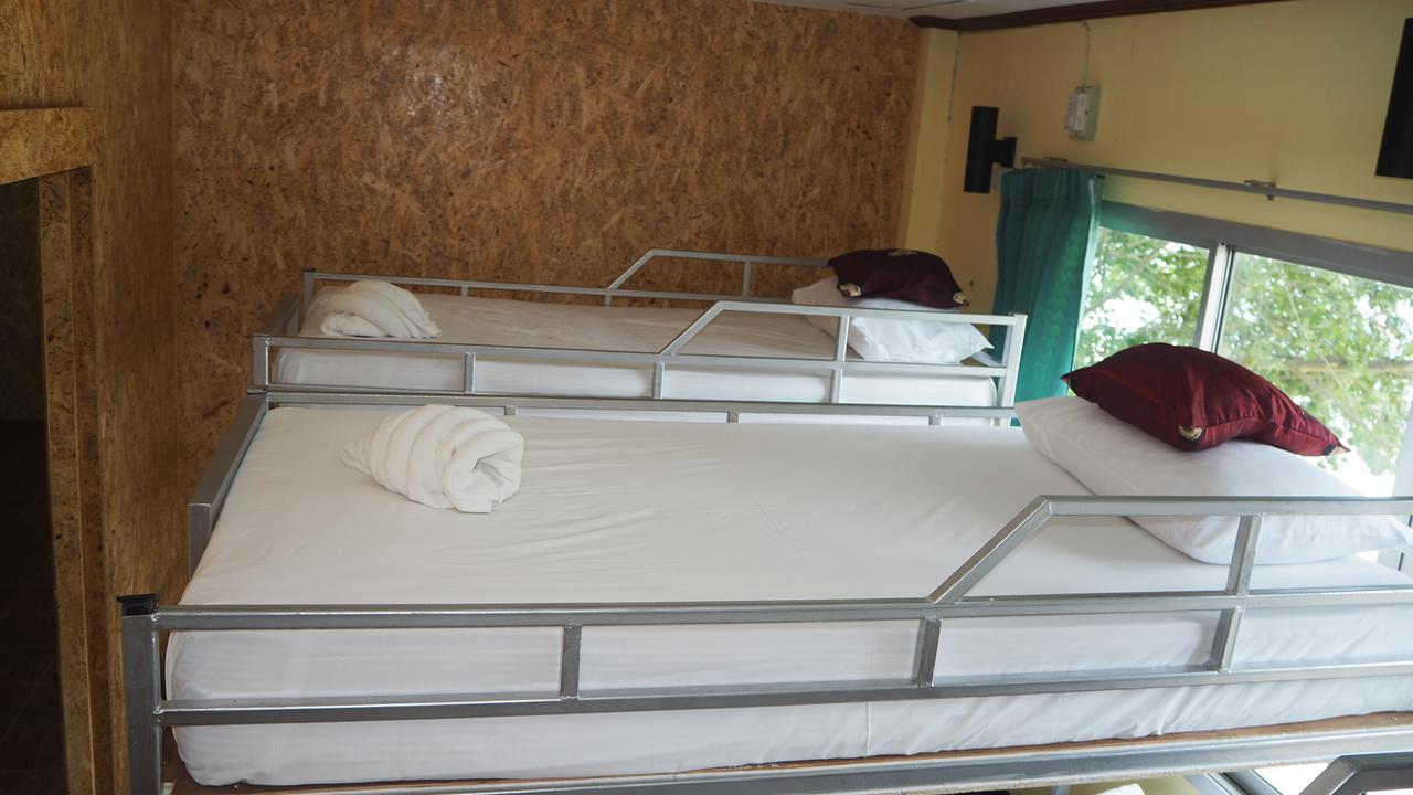 Chaokoh Phi Phi Hostel Bagian luar foto