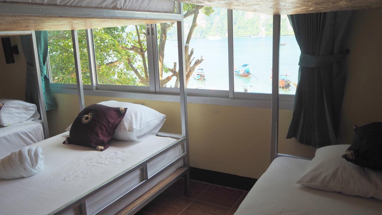 Chaokoh Phi Phi Hostel Bagian luar foto