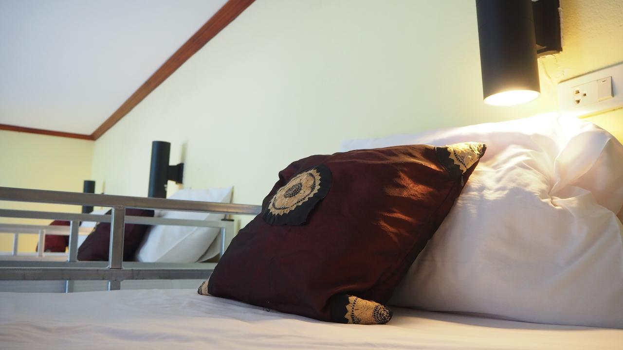 Chaokoh Phi Phi Hostel Bagian luar foto