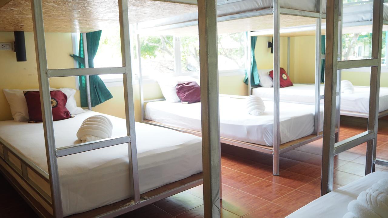 Chaokoh Phi Phi Hostel Bagian luar foto