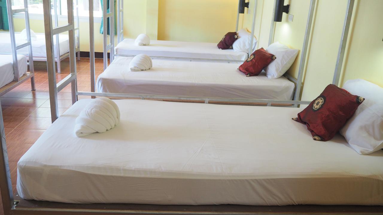 Chaokoh Phi Phi Hostel Bagian luar foto