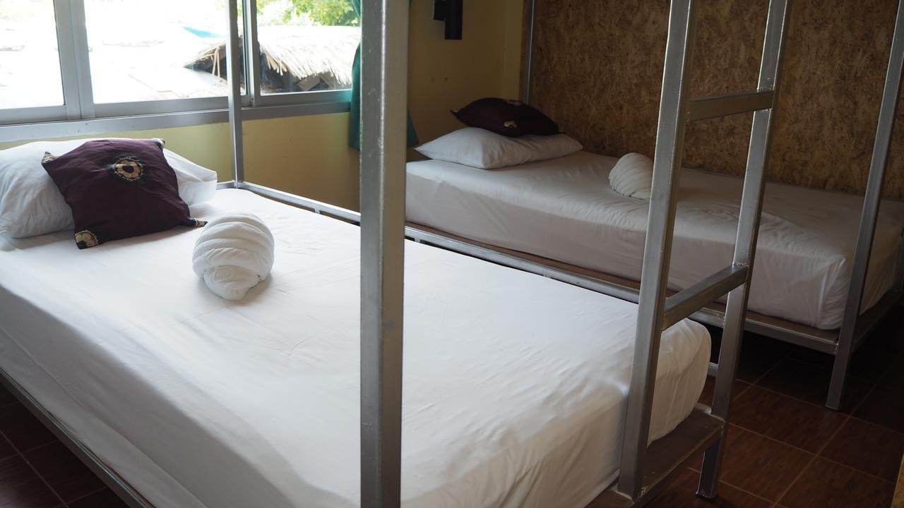 Chaokoh Phi Phi Hostel Bagian luar foto
