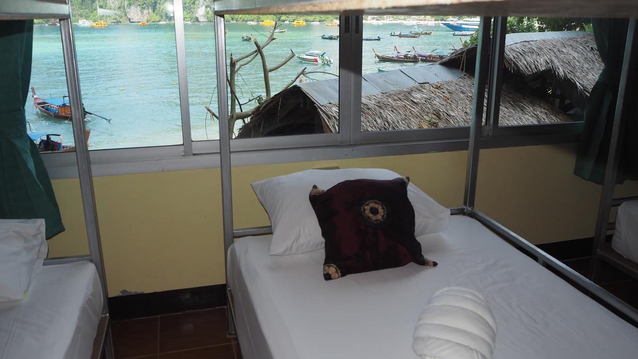 Chaokoh Phi Phi Hostel Bagian luar foto