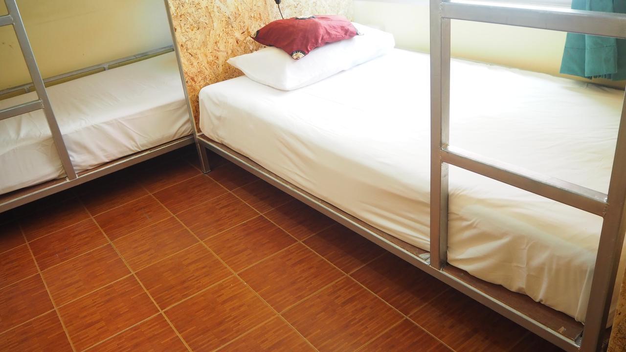 Chaokoh Phi Phi Hostel Bagian luar foto