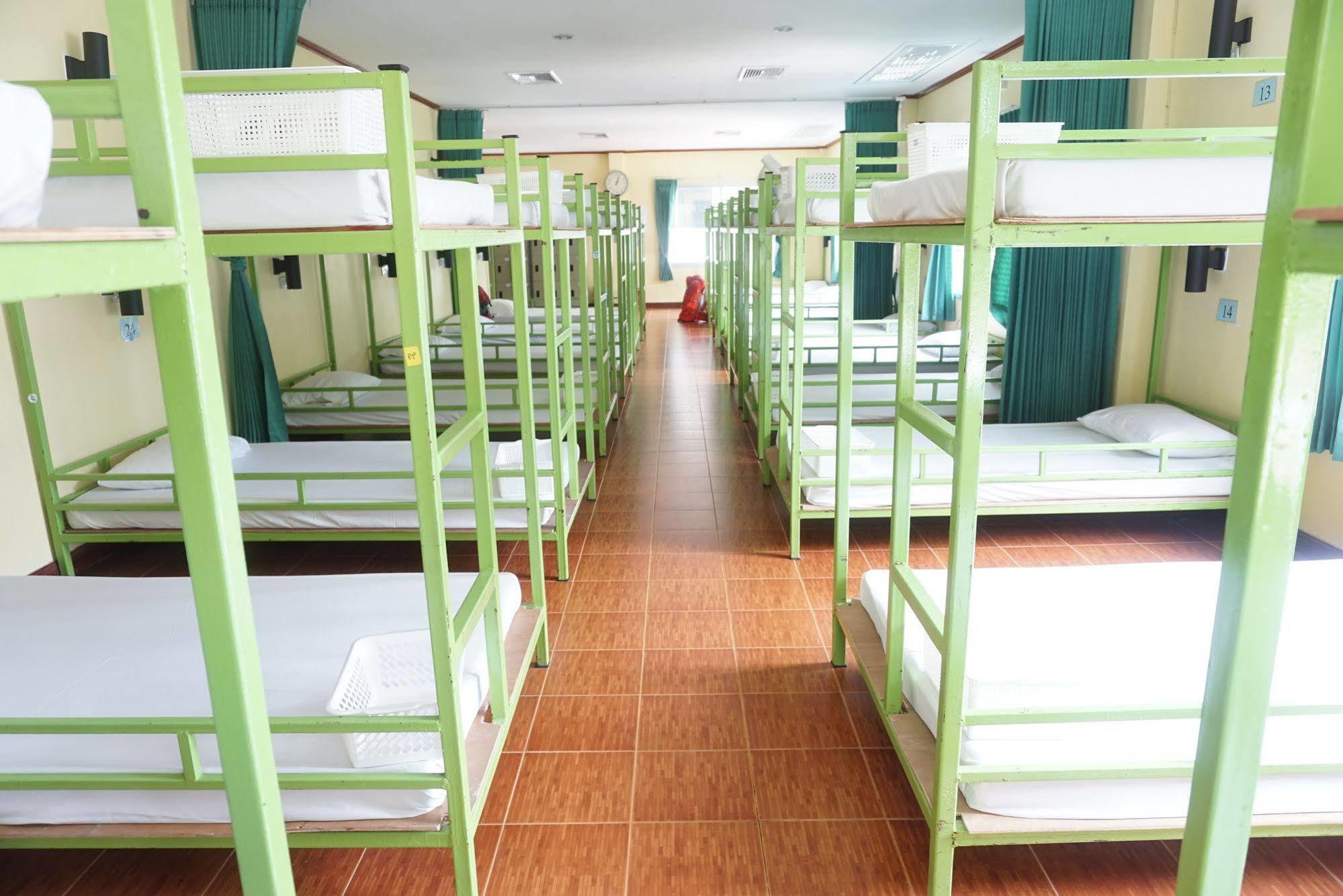 Chaokoh Phi Phi Hostel Bagian luar foto